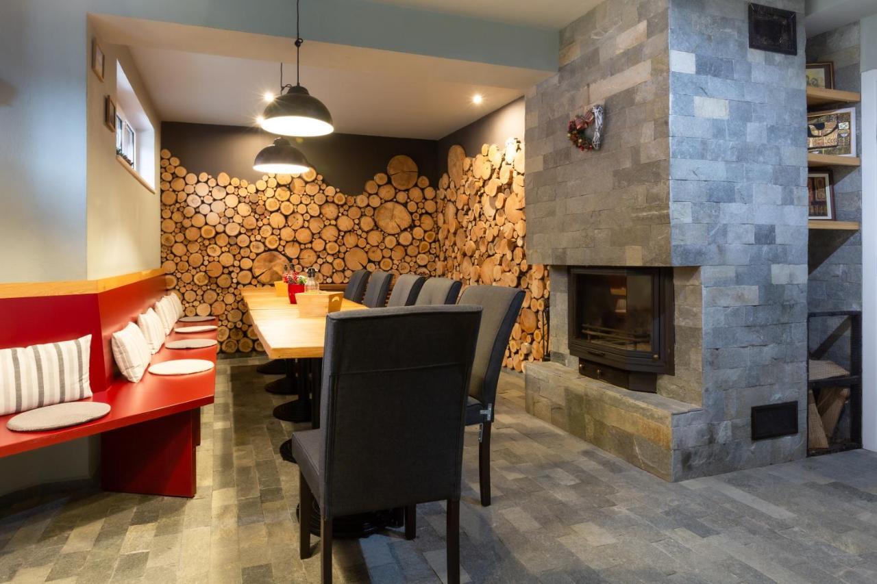 Къщи За Гости Сноуфлейк Snowflake Chalet And Snowflake Lodge بانسكو المظهر الخارجي الصورة